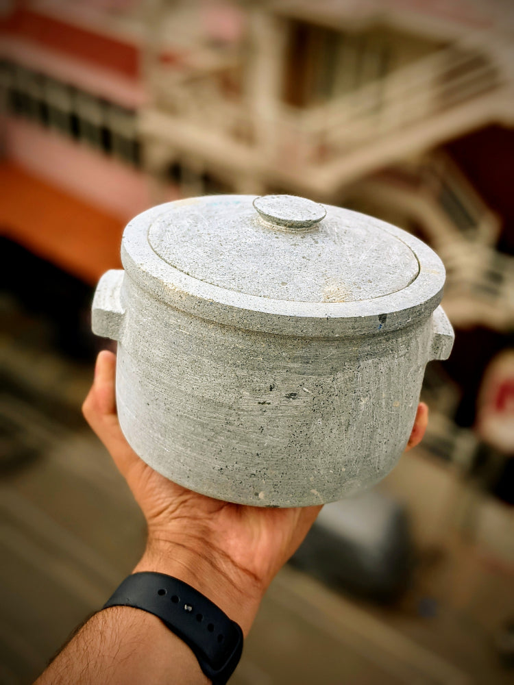 Biryani Pot (TREATED) Size - S. Capacity 1-1.3 liters