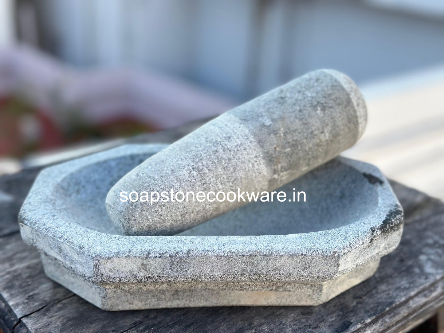 Mortar & Pestle-Oval ,Size=6/10 inch, Height 2 inch , Weight=3.5 Kg