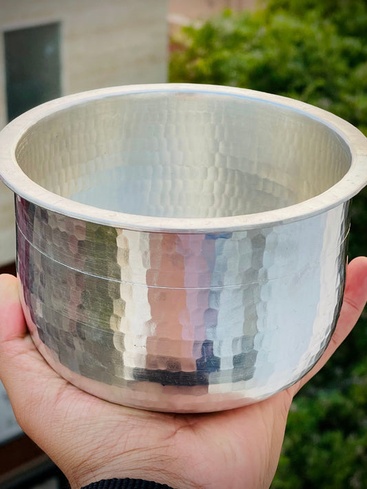 Eeya Chombu (Tin Vessel) ~ Kinnam Shape - M