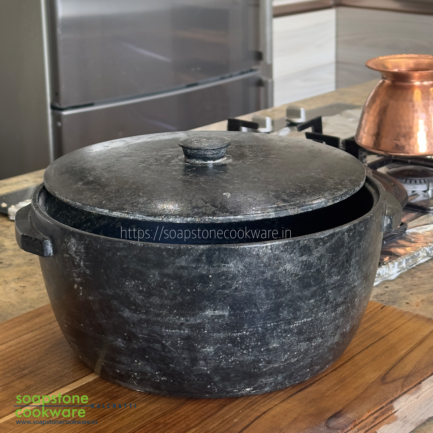 Soapstone pot with Lid  (TREATED) Capacity 5.5-6 liters