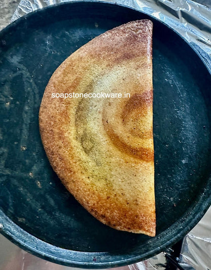 Tawa-New , 9 -10 inch Diameter,  10-12 mm thickness,  Weight=1 Kg